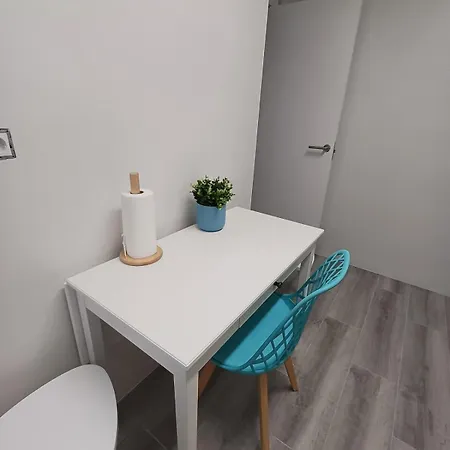 Apartament Piso Mirando Al Puerto Con Parking En *