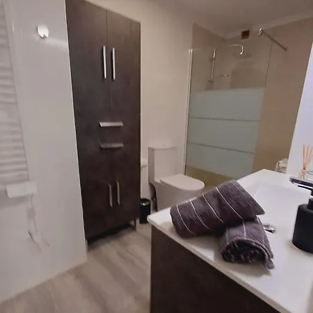 Apartament Piso Mirando Al Puerto Con Parking En Santander