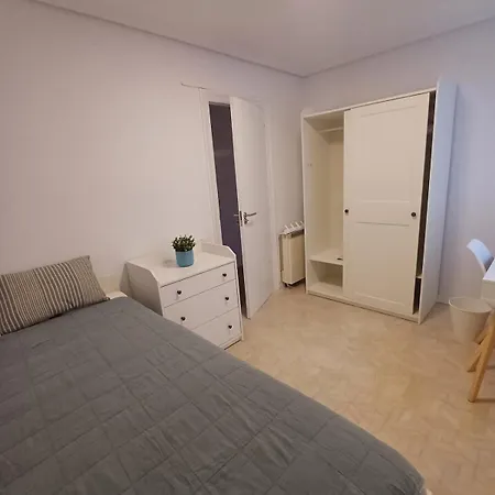 Apartament Piso Mirando Al Puerto Con Parking En