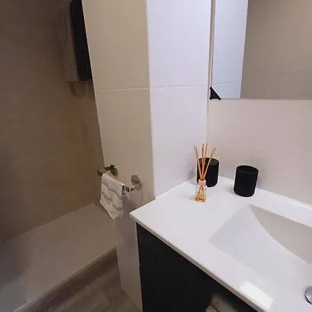 Apartament Piso Mirando Al Puerto Con Parking En *